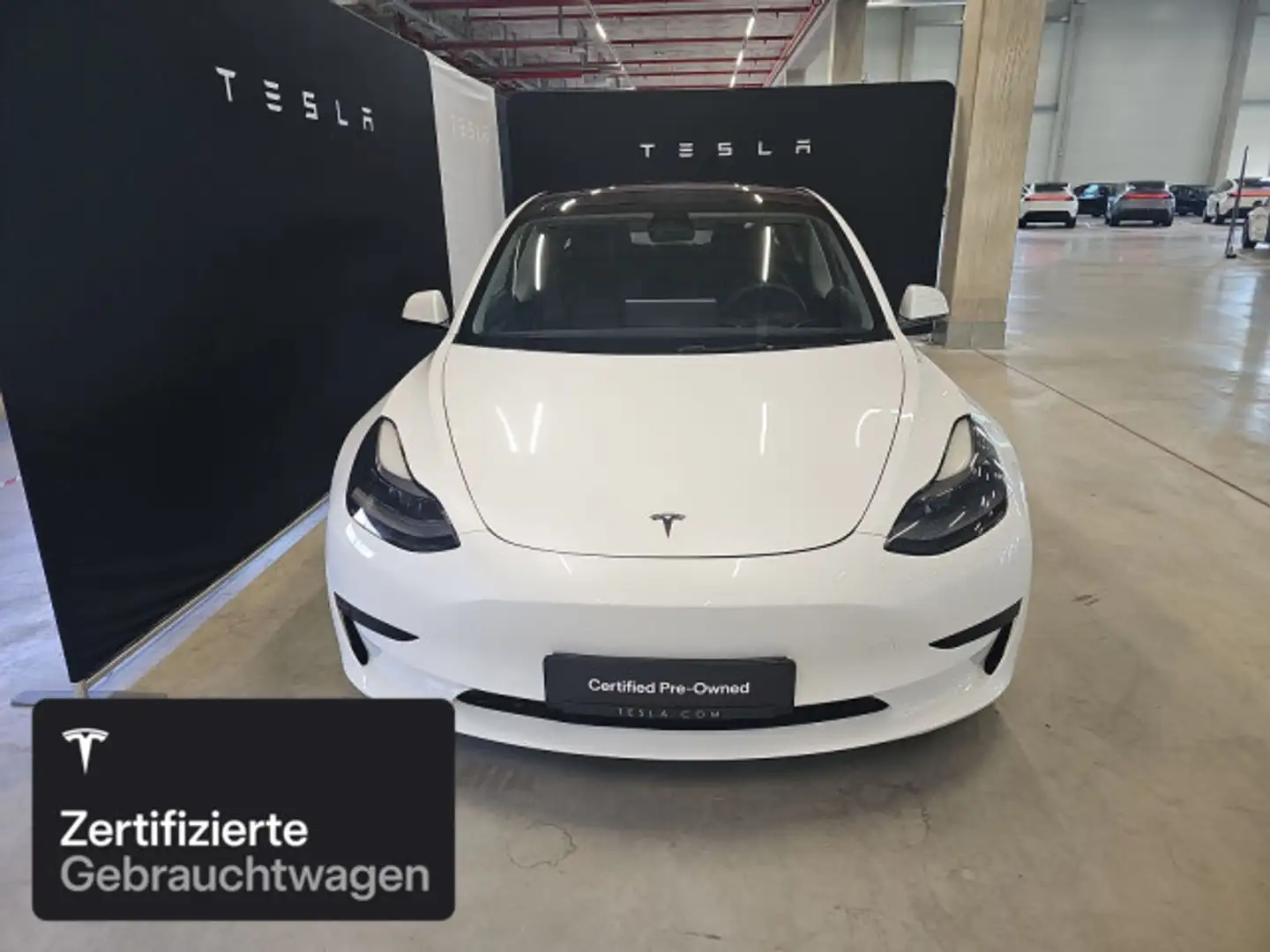 Tesla Model 3 Rear-Wheel Drive Alb - 2