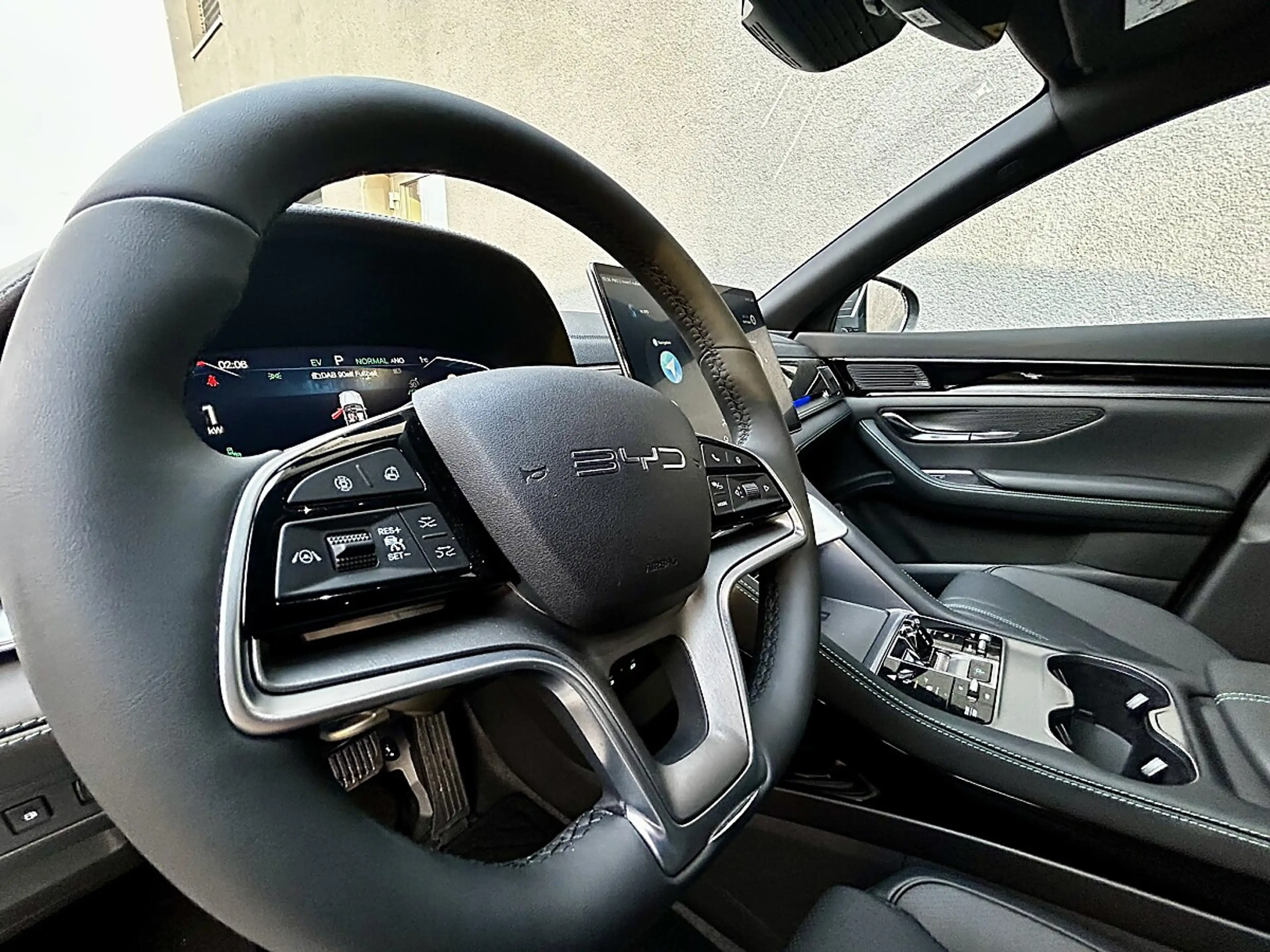 BYD Seal U DM-i PHEV 18,3kWh AWD Design LEASING AKTION — photo 11