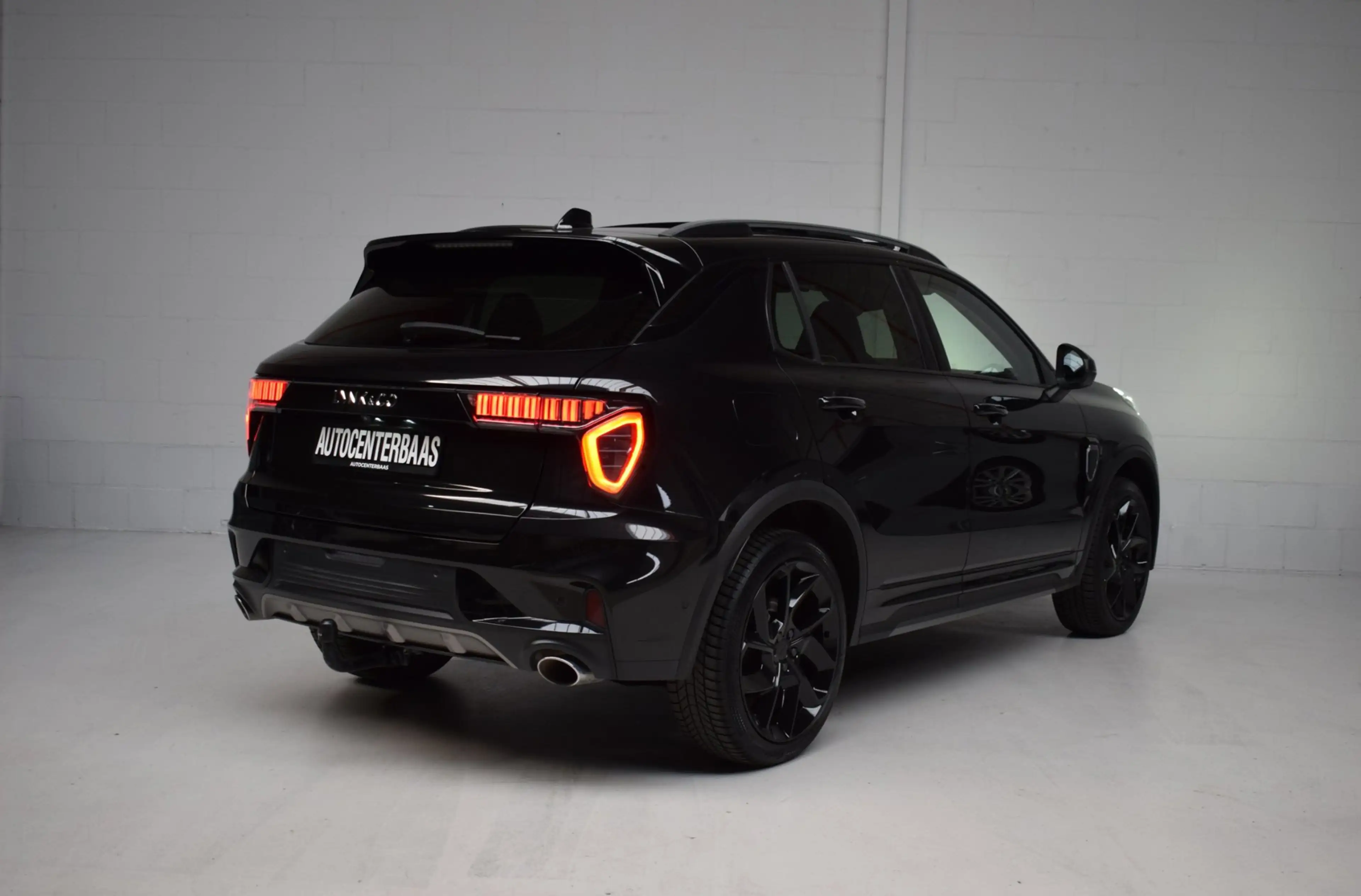 Lynk & Co 01 1.5 PHEV BLACK-EDITION / TREKHAAK / VIRTUAL / 360 — photo 2