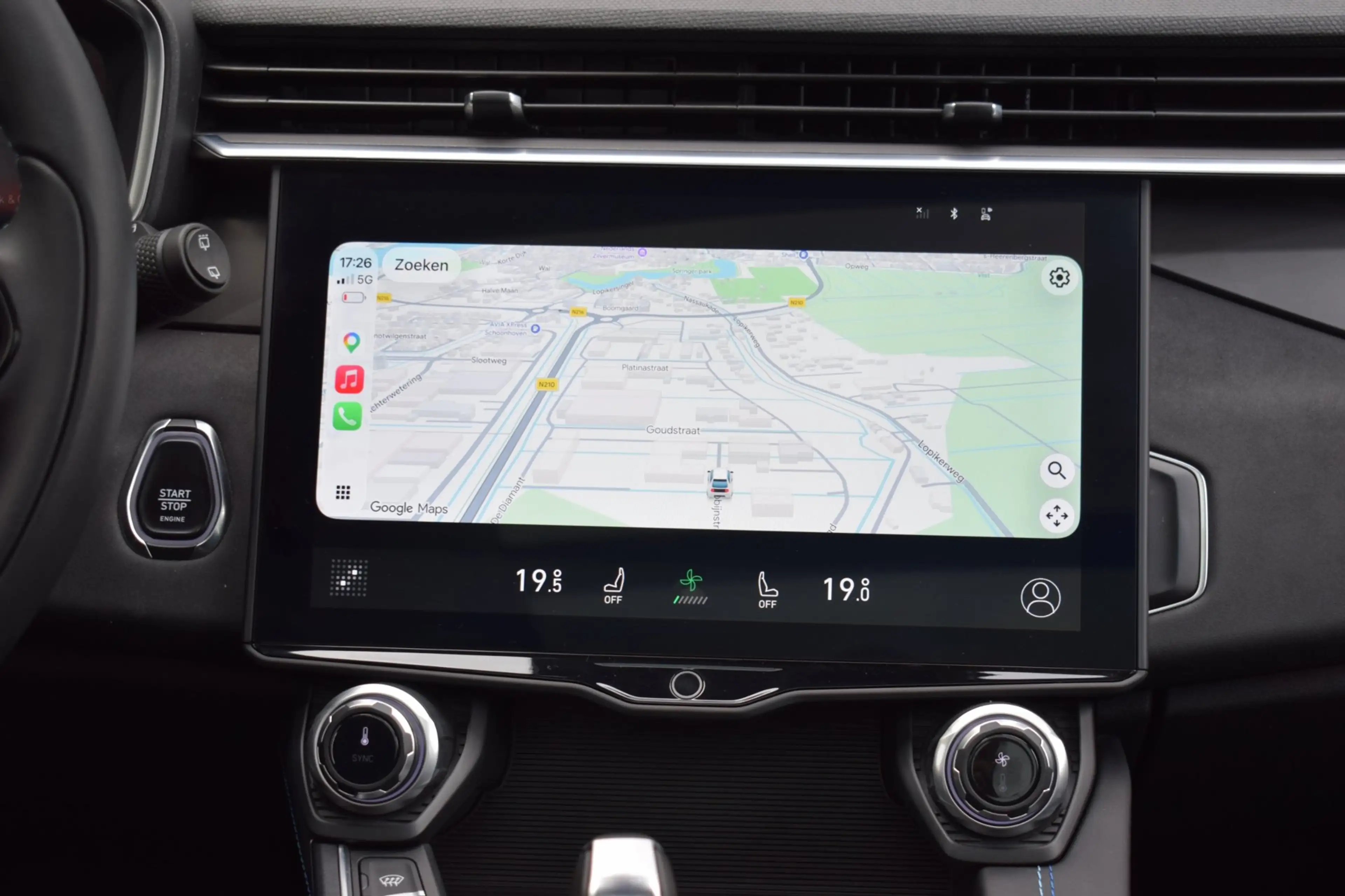Lynk & Co 01 1.5 PHEV BLACK-EDITION / TREKHAAK / VIRTUAL / 360 — photo 33