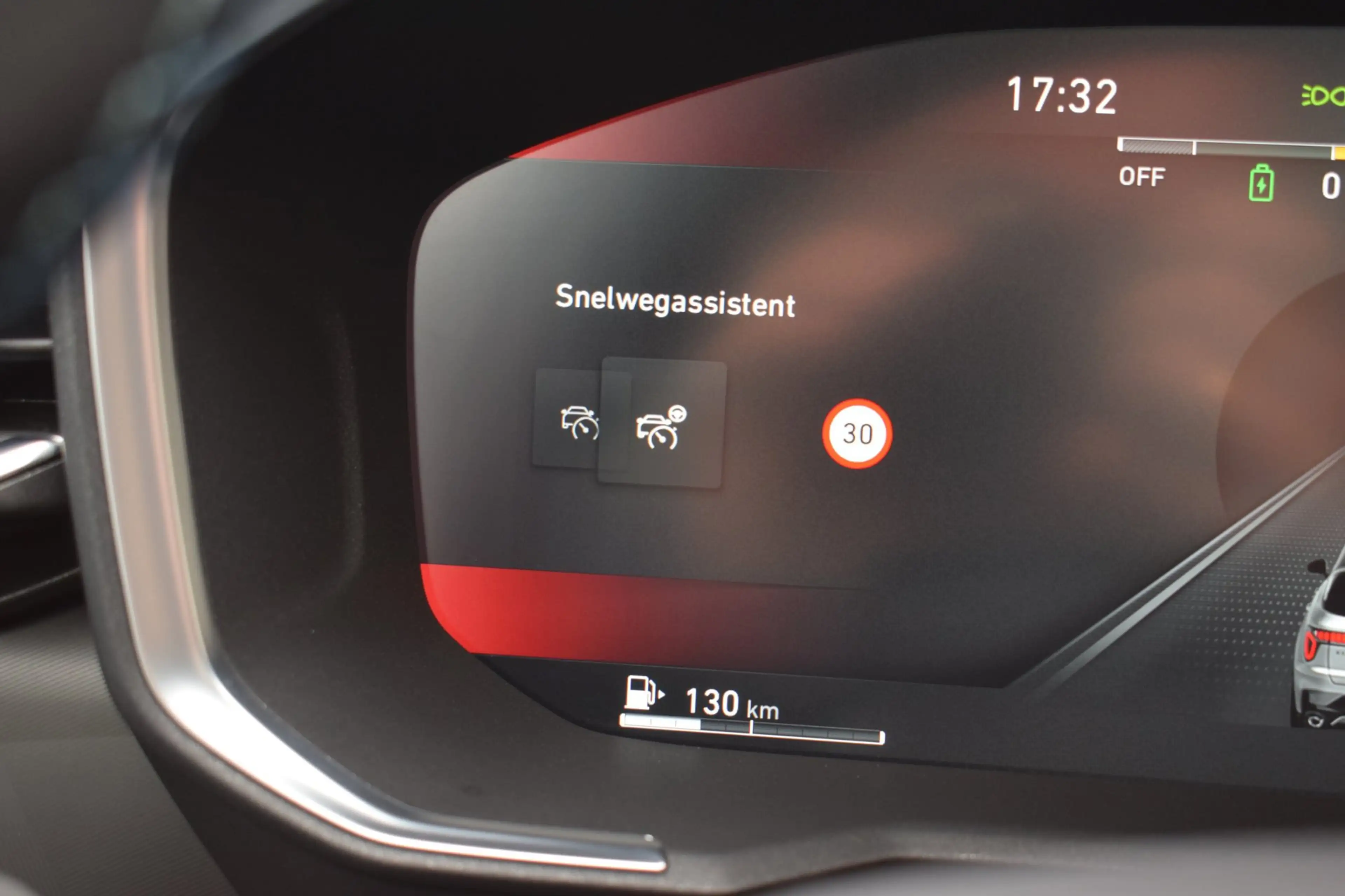 Lynk & Co 01 1.5 PHEV BLACK-EDITION / TREKHAAK / VIRTUAL / 360 — photo 47