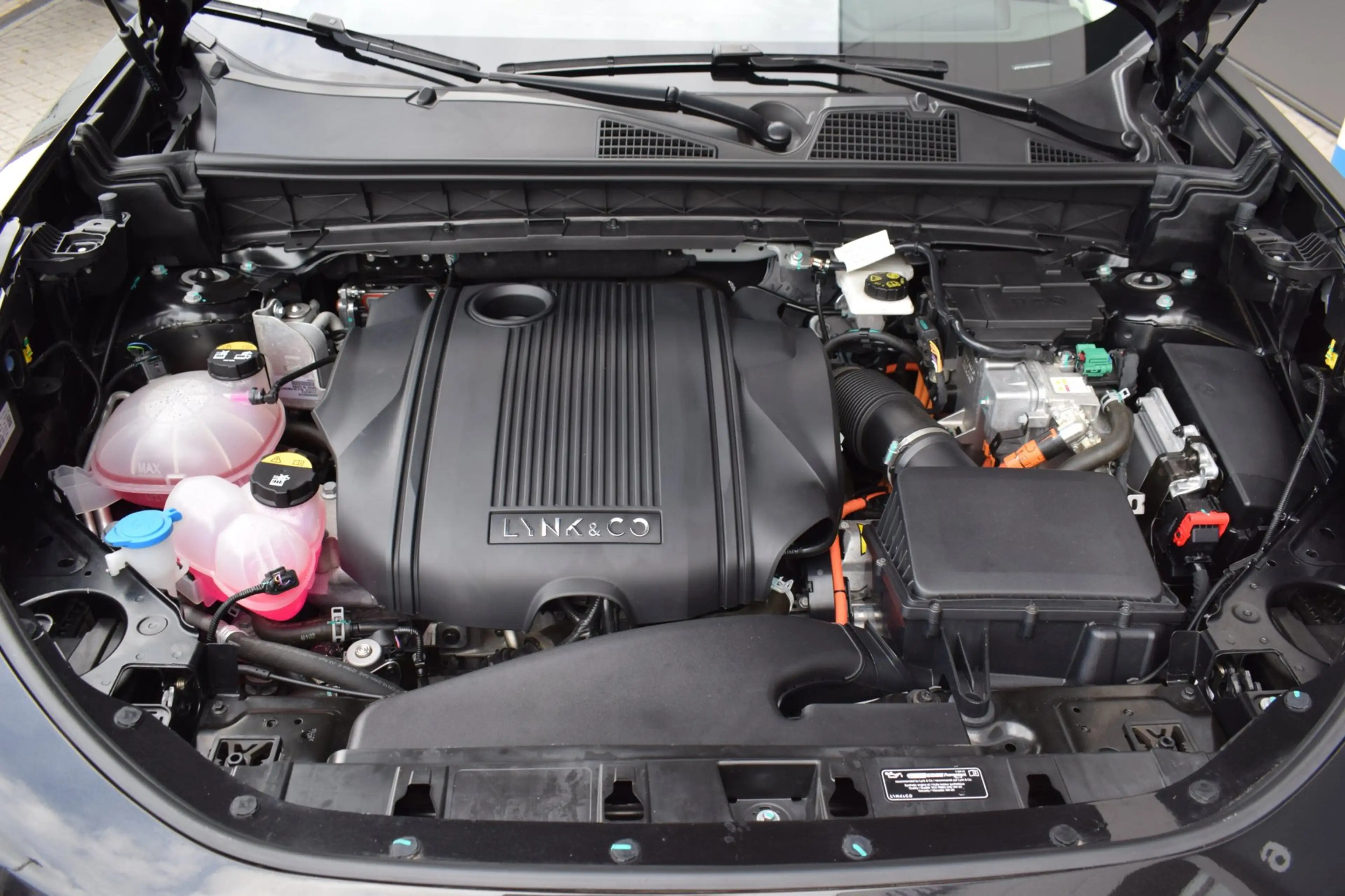 Lynk & Co 01 1.5 PHEV BLACK-EDITION / TREKHAAK / VIRTUAL / 360 — photo 34