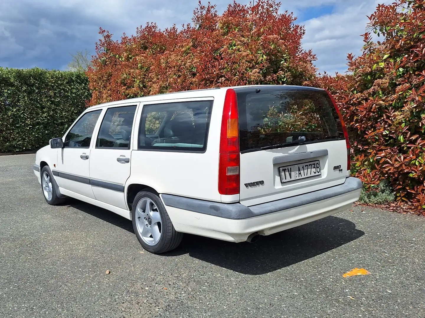 Volvo 855 2.0 T5 - 2
