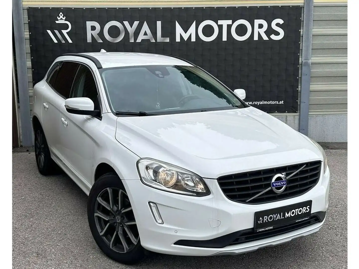 Volvo XC60 Business Weiß - 1