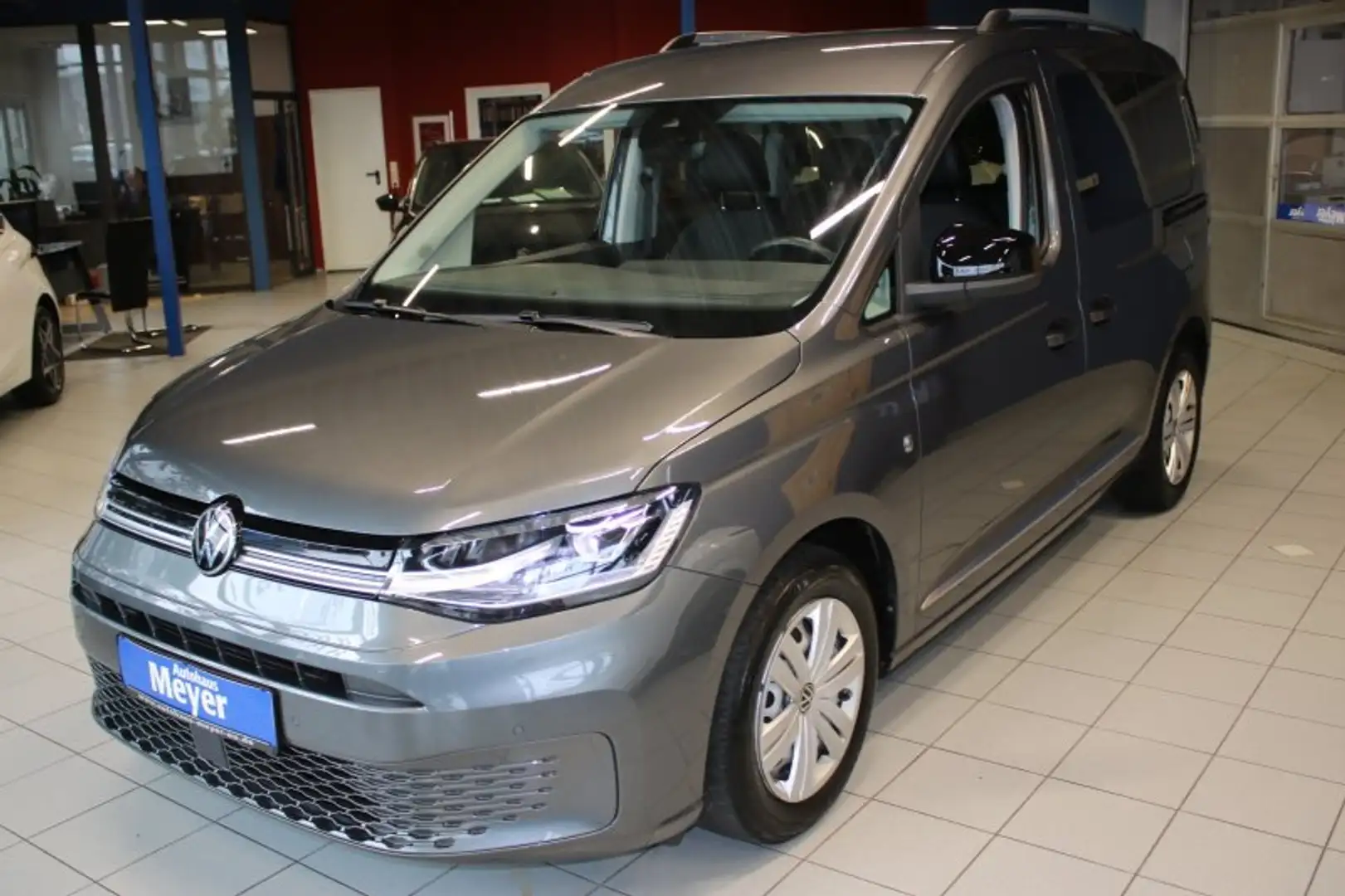 Volkswagen Caddy 1.5 TSI Style  Navi/LED/DAB/Tempom. Серый - 2