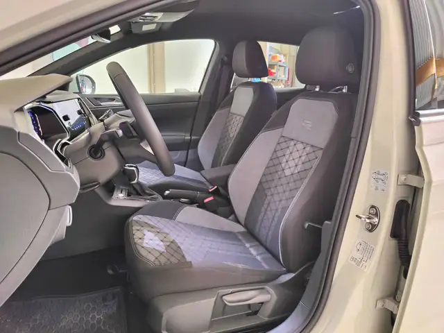 Volkswagen Taigo view 9