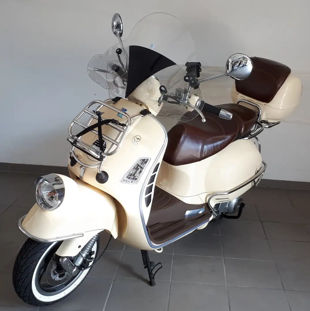 Vespa GTV 250 Beige - 1