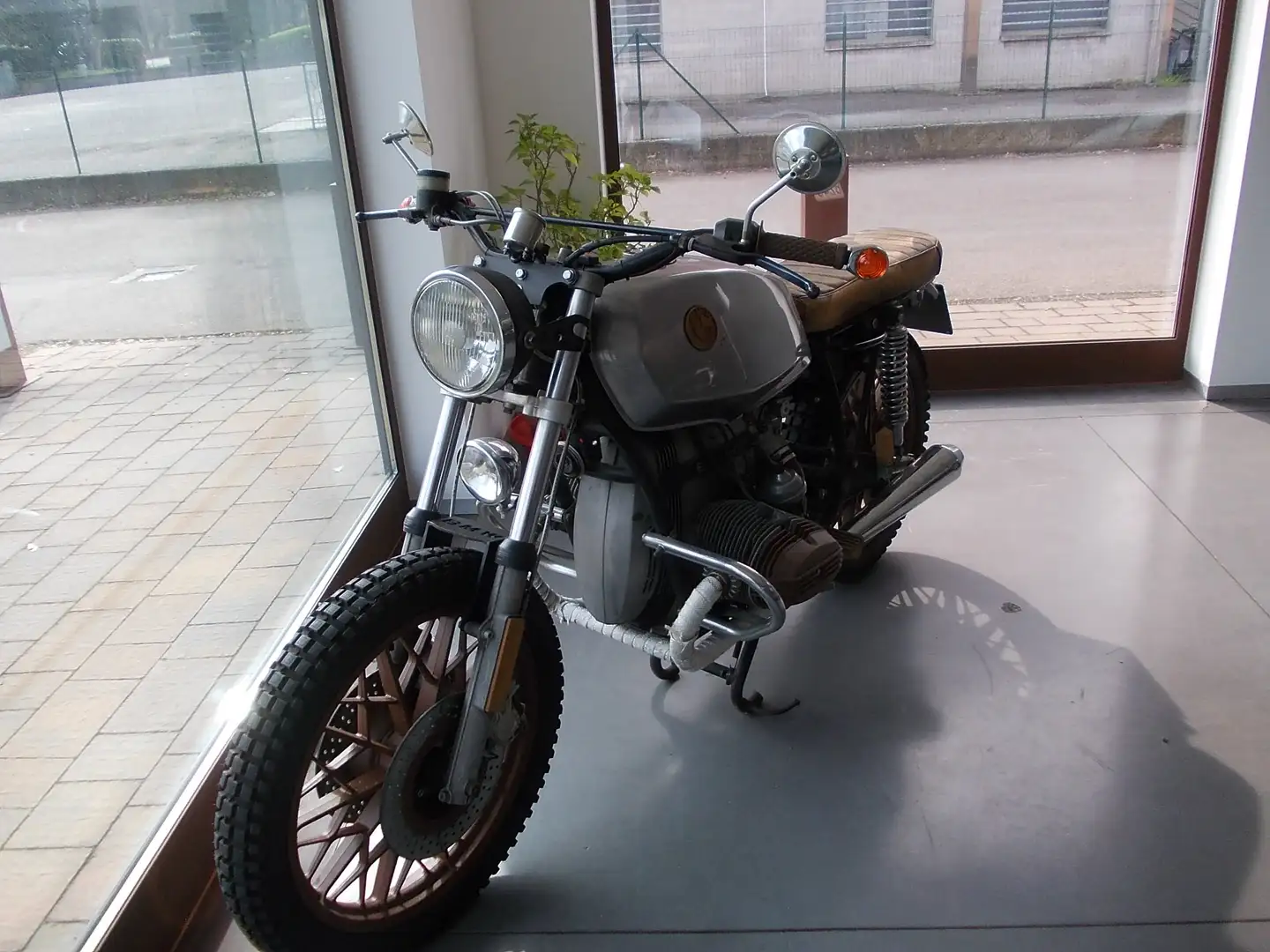 BMW R 45 cafe race Plateado - 1