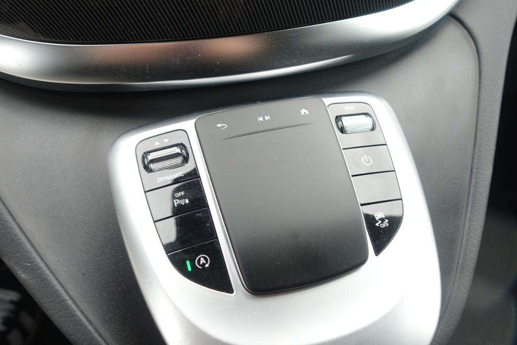 Mercedes-Benz V 250