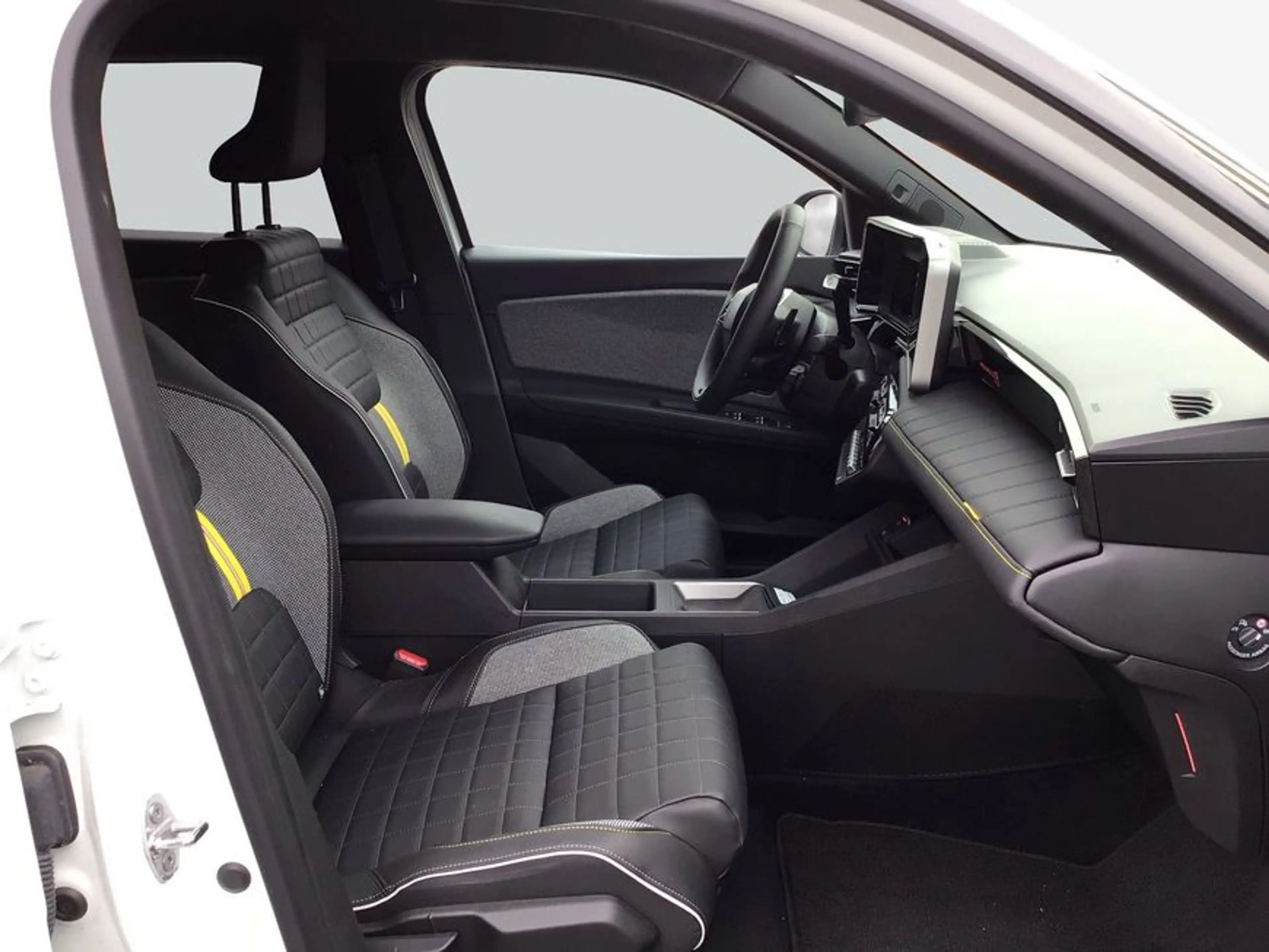 Renault R 4 E-Tech Iconic 150 Comfort Range 110 kW, 5-türi — photo 13