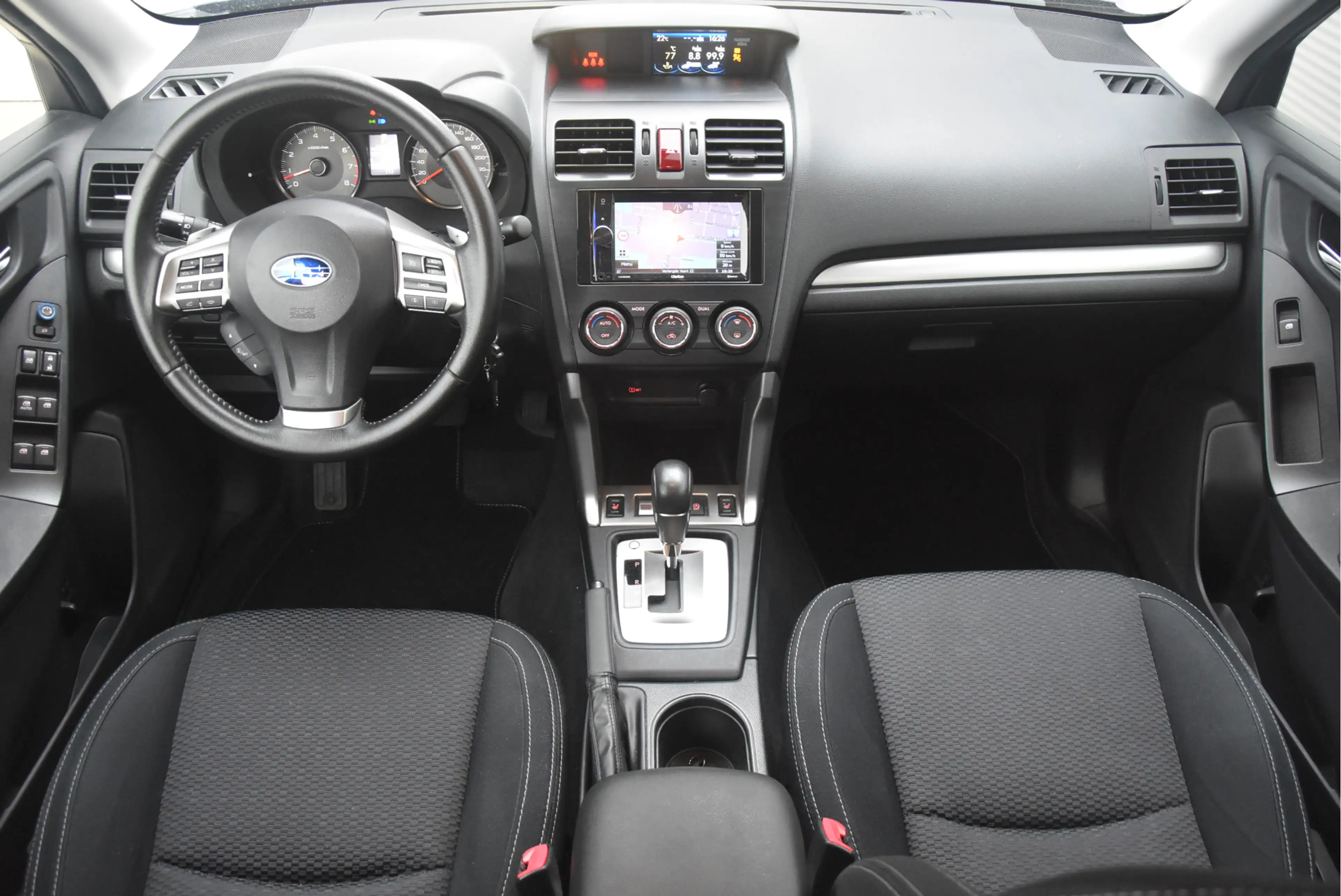 Subaru Forester 2.0 Luxury — photo 3