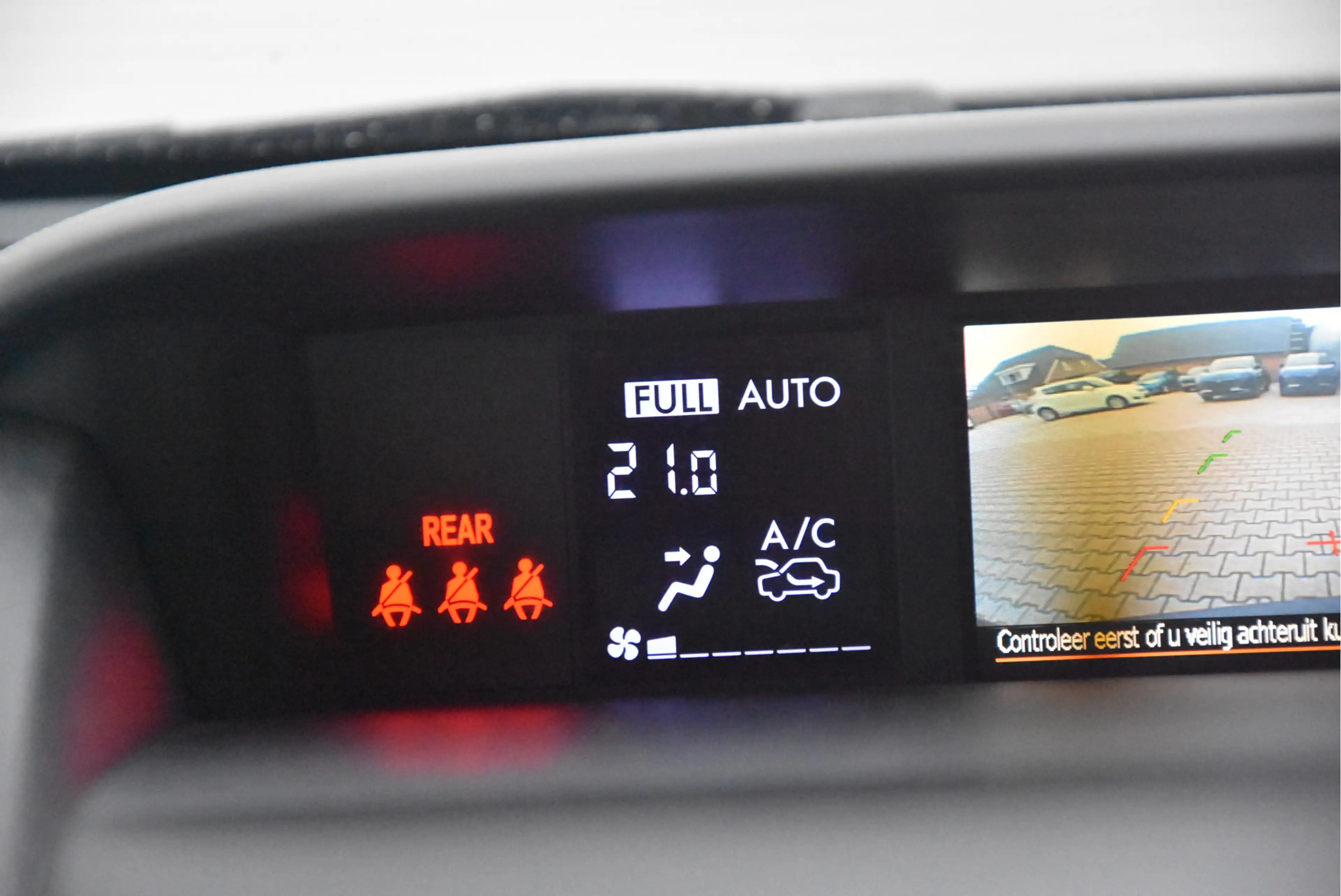 Subaru Forester 2.0 Luxury — photo 15