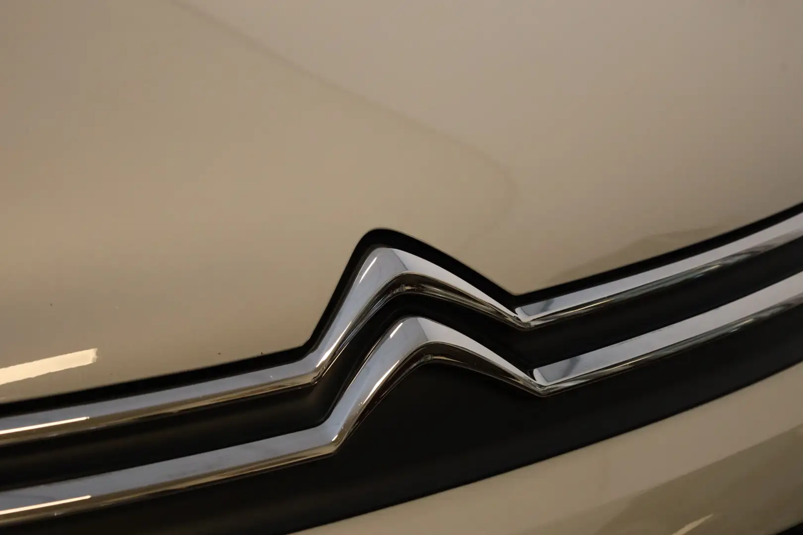 Citroen C3 PT 82 Feel Edition AppleCarplay/AndroidAuto | Navi Beige - 2