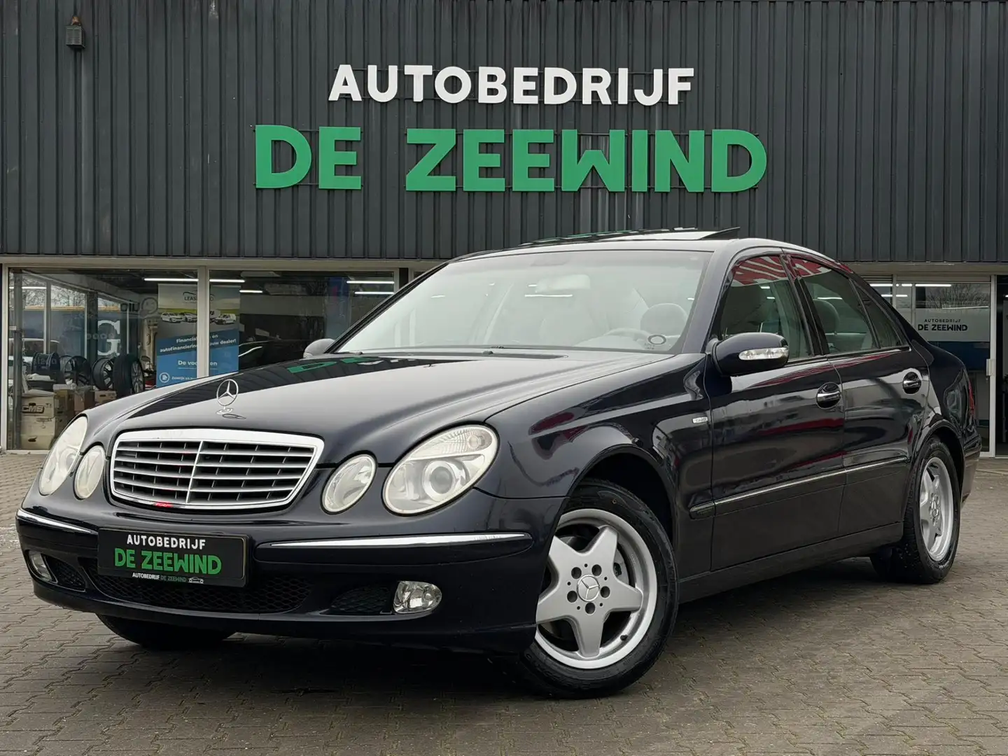 Mercedes-Benz E 240 Avantgarde|Apple carplay|Navi|Rijklaar Bleu - 1