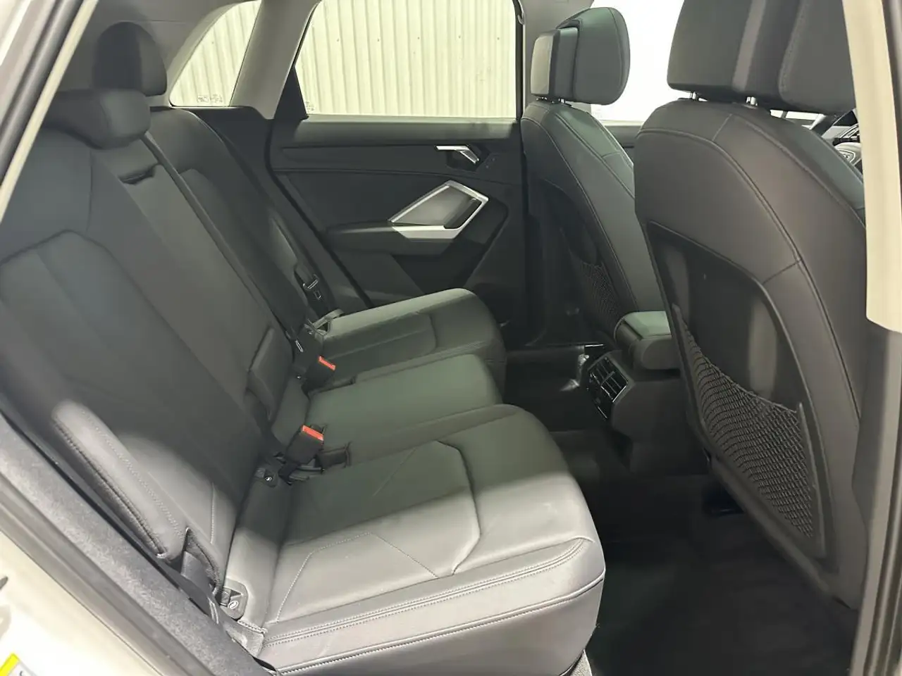 Audi Q3 снимка Audi Q3