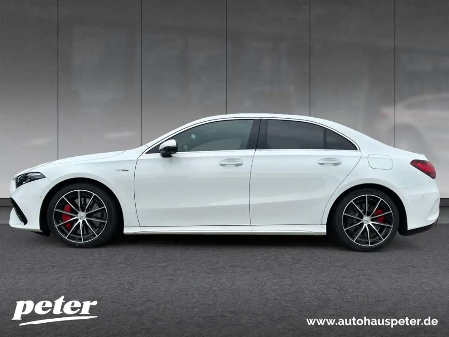Mercedes-Benz A 35 AMG AMG  4M Limousine /Multibeam/ Bílá - 1