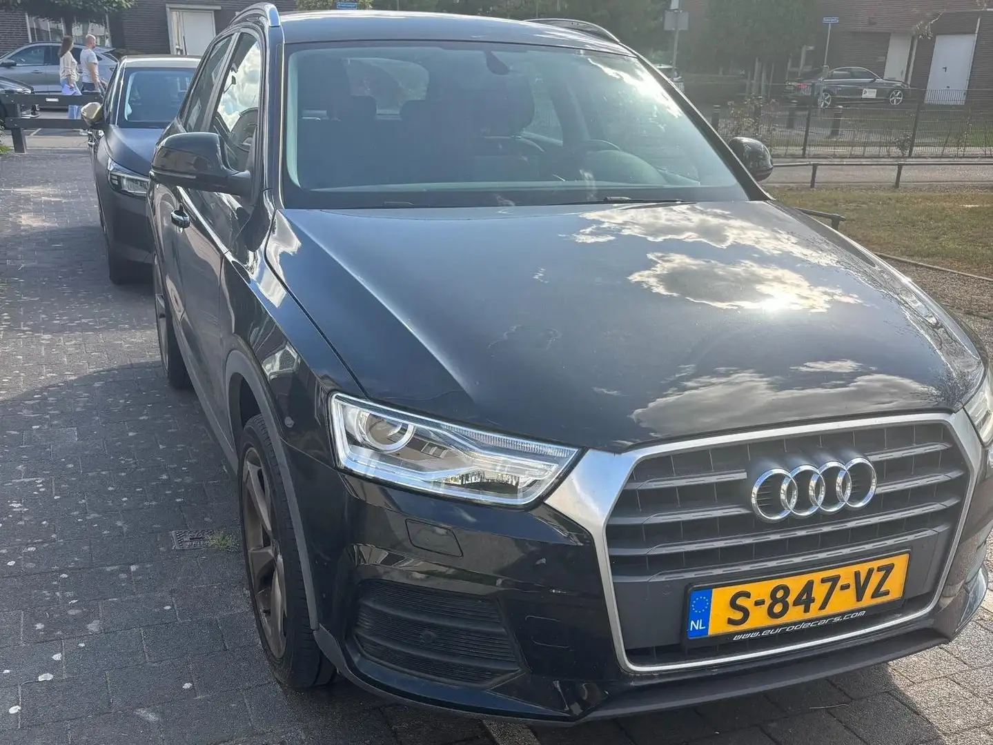 Audi Q3 Q3 1.4 TFSI CoD PrL Zwart - 1