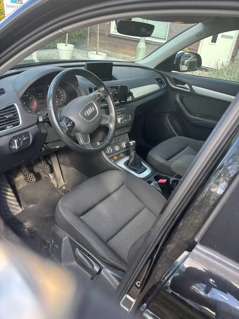 Audi Q3 Q3 1.4 TFSI CoD PrL Zwart - 2