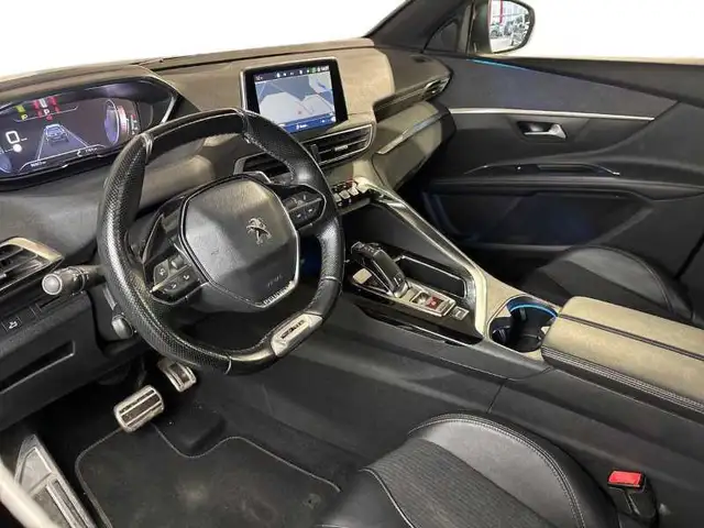 Peugeot 5008 view 11