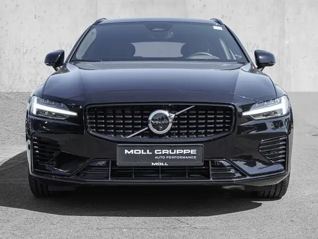 Volvo V60 view 3