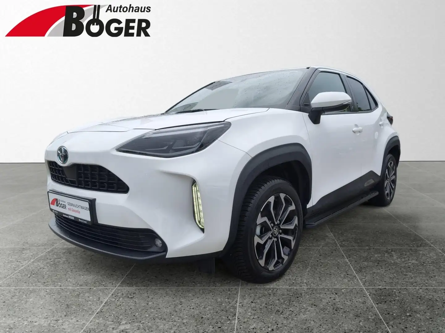 Toyota Yaris Cross 1.5 Hybrid Team D *sehr gepflegt* Weiß - 1