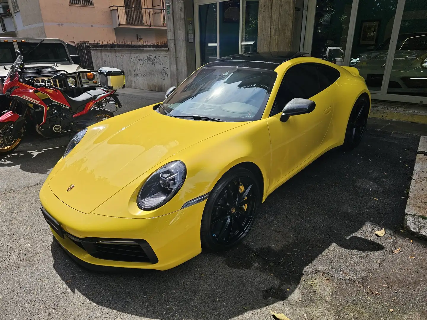 Porsche 911 4S SOLO SUBENTRO LEASING RATA 1.187+IVA Giallo - 1