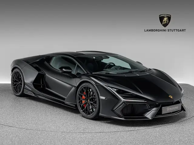 Lamborghini Revuelto
