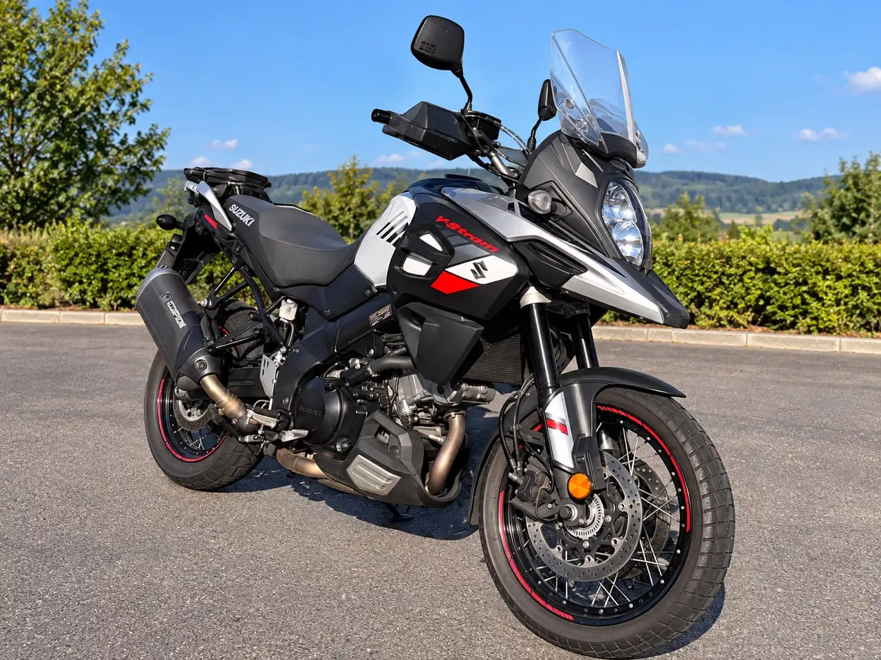 Suzuki V-Strom 1000