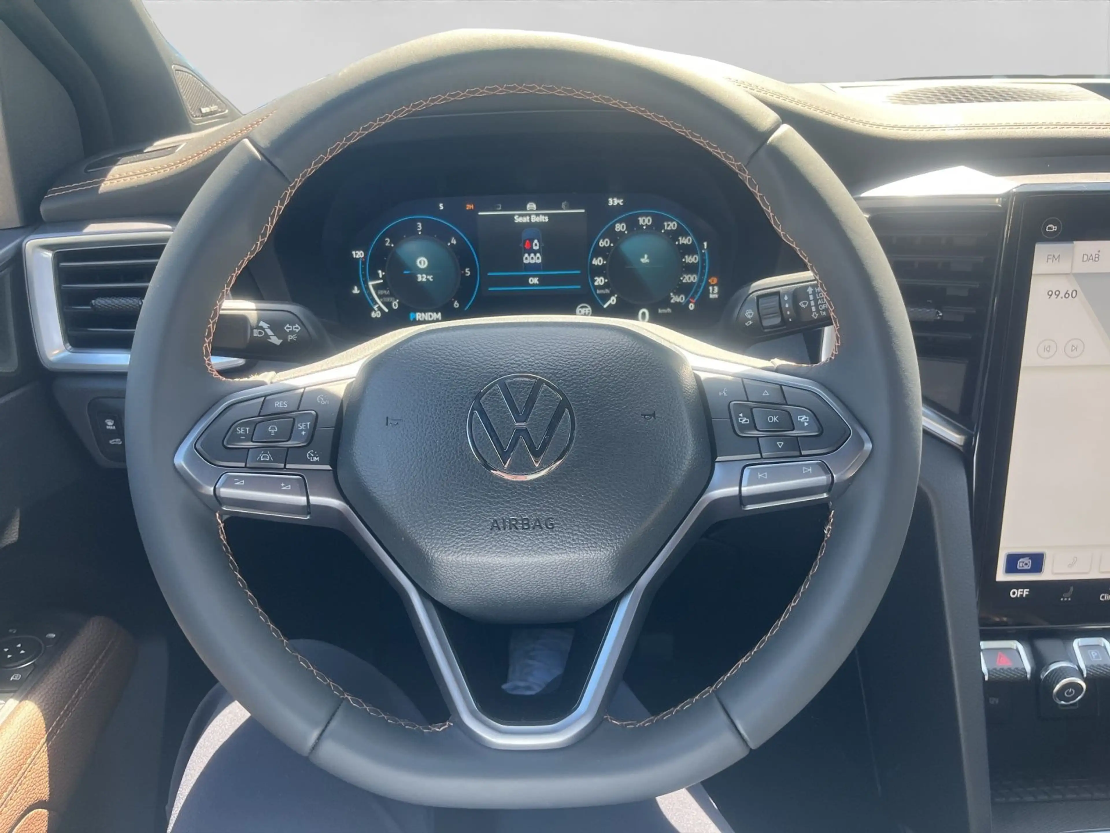 Volkswagen Amarok 3.0 TDI 4M PANAMERICANA LM20 AHK LEDER MA — photo 9