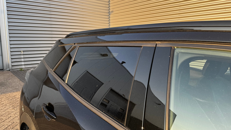 Peugeot e-2008 54KWH 156PK ALLURE AVANTAGE AUTOMAAT NAVI / LEDER — photo 11