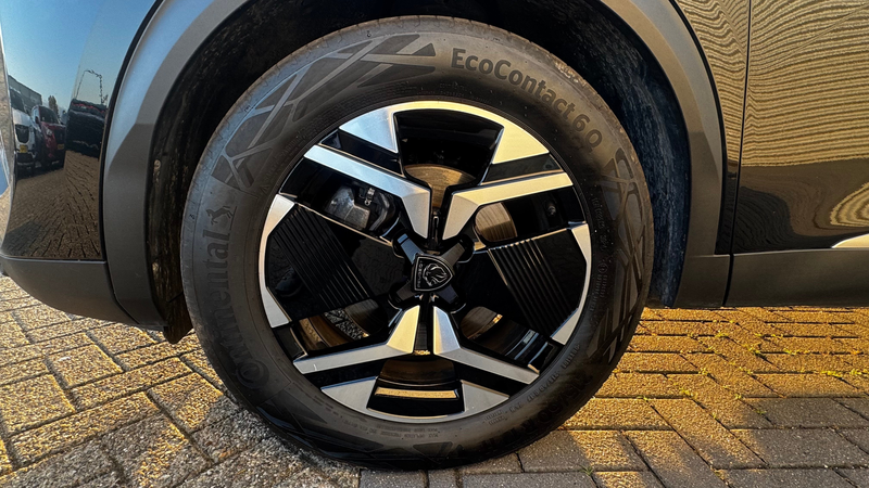 Peugeot e-2008 54KWH 156PK ALLURE AVANTAGE AUTOMAAT NAVI / LEDER — photo 12