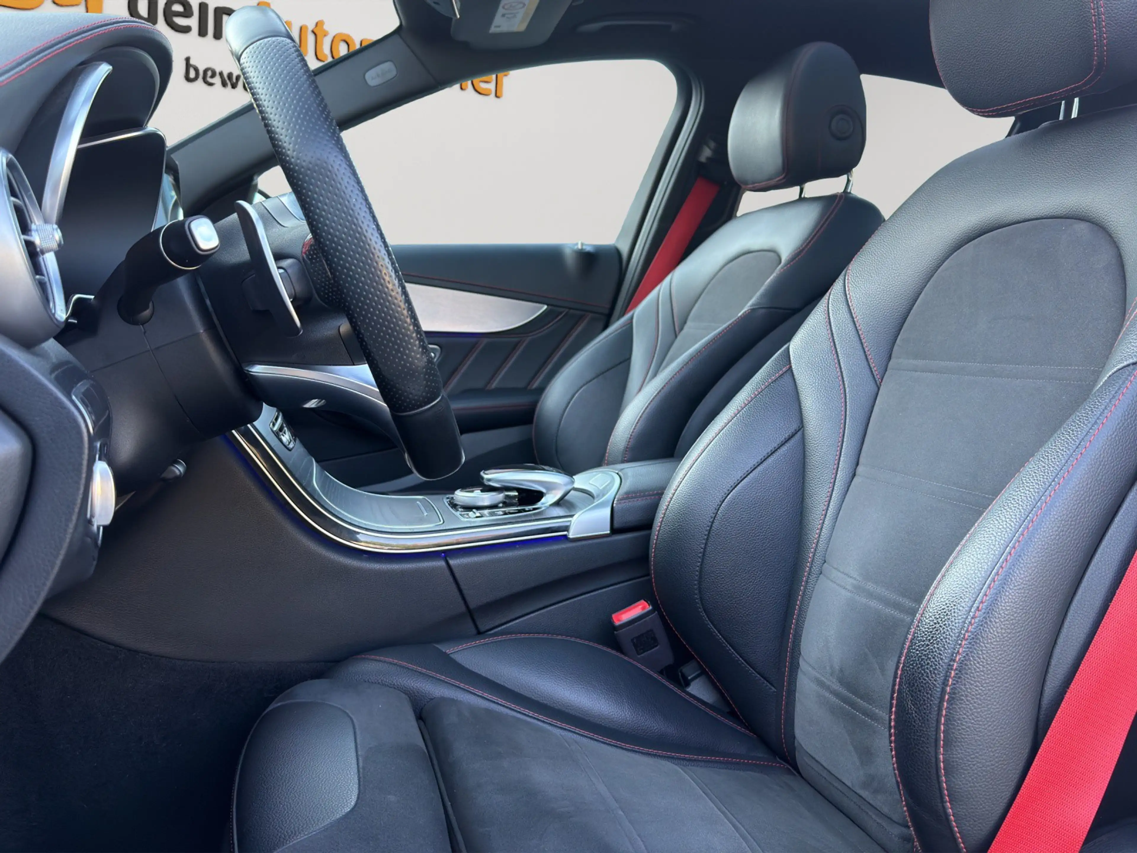 Mercedes-Benz C 43 AMG PANO/BURMESTER/NAVI/STH/LEDER/RFK — photo 9