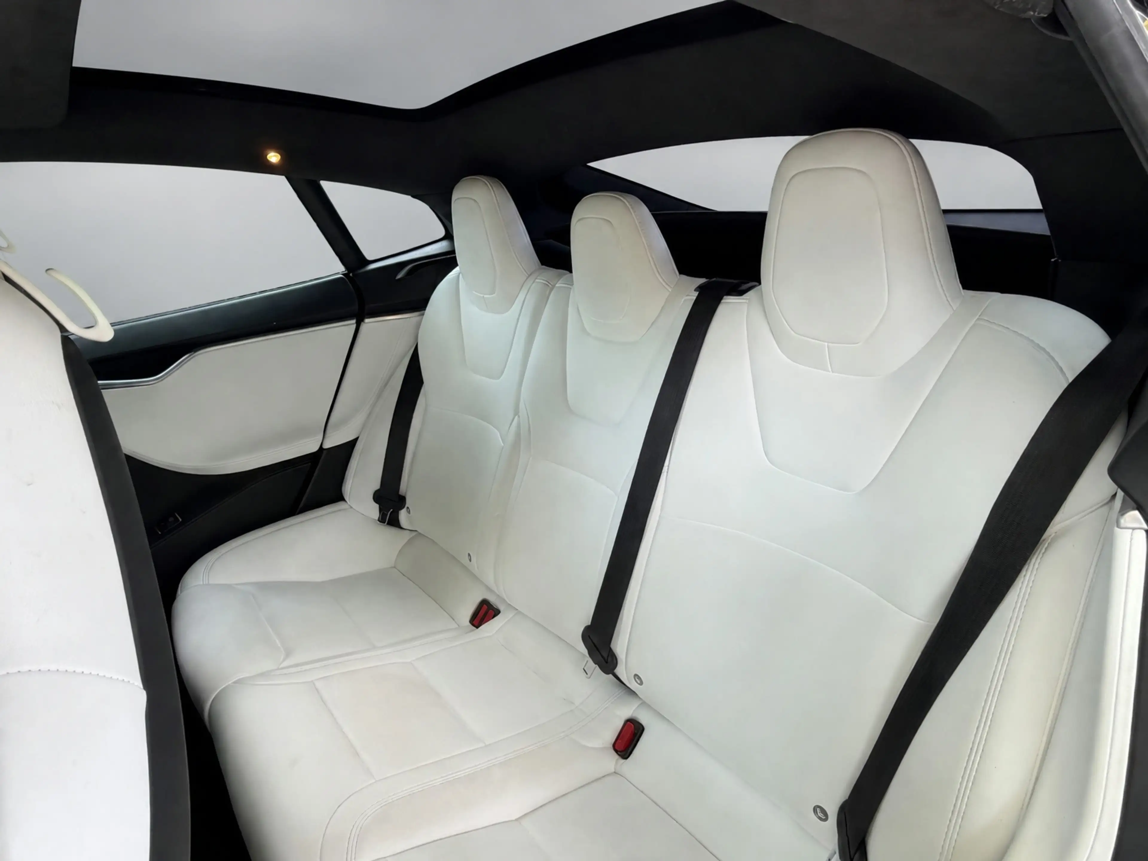 Tesla Model S 100D, autopilot, glazen panoramadak, leder,stoelve — photo 11