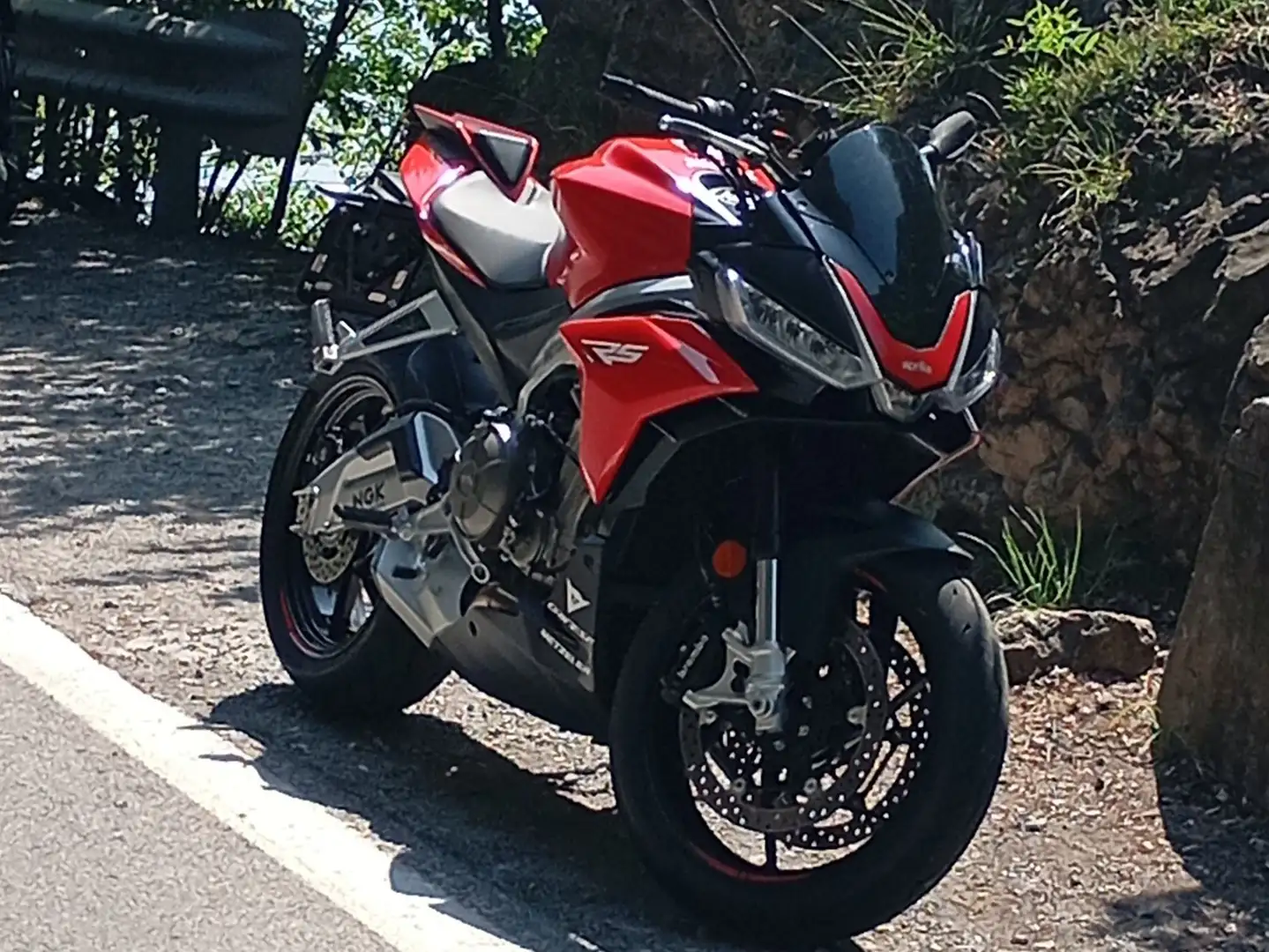 Aprilia Tuono RS 660 Roşu - 1