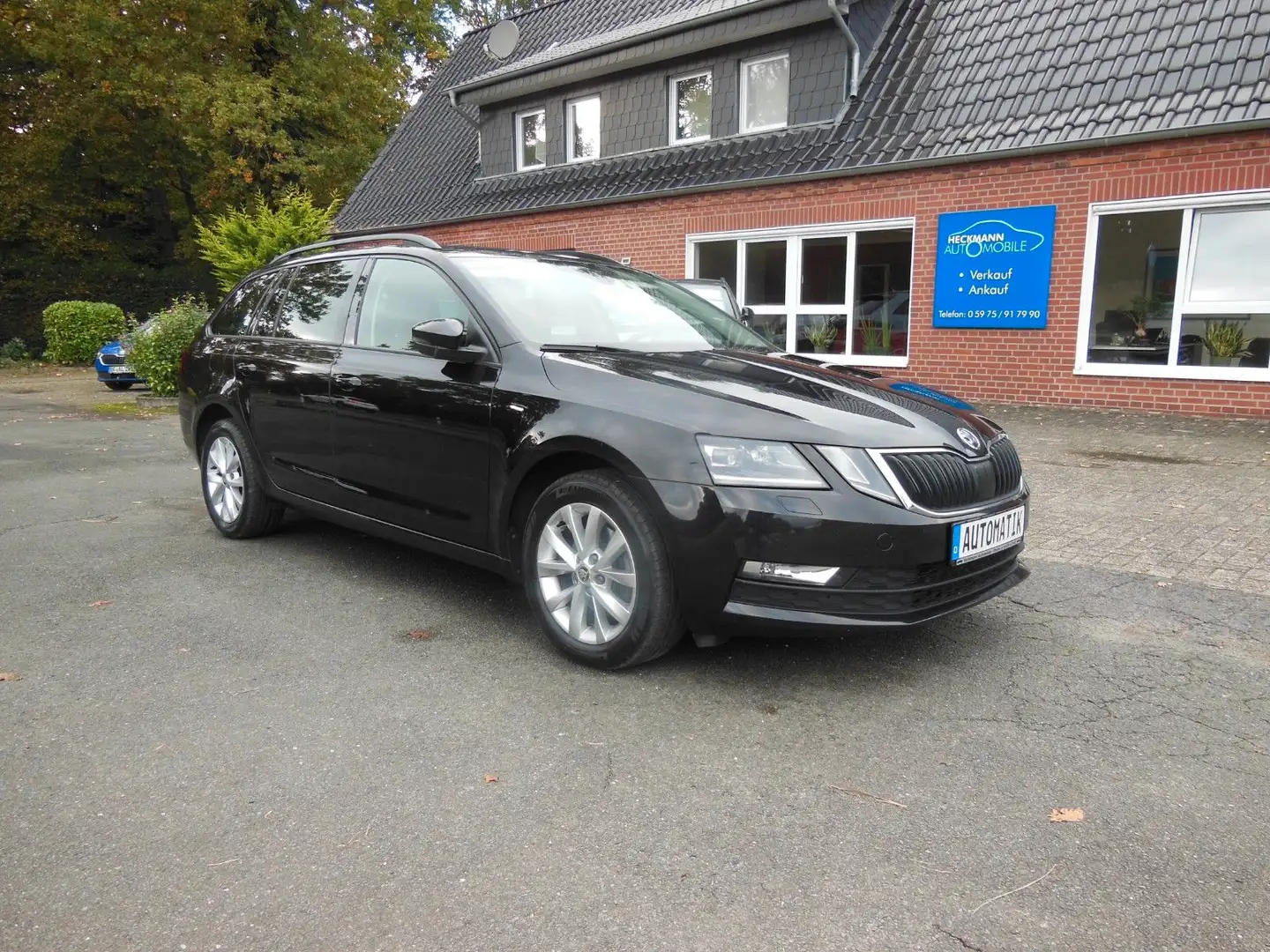 Skoda Octavia Combi 2.0 TDI DSG ACC/el.HECKKLAPPE/LED Noir - 1
