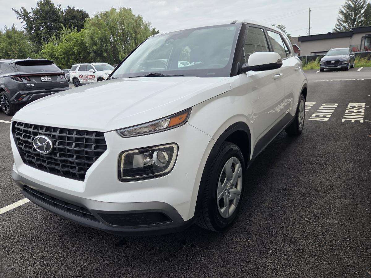 2023 Hyundai Venue Essential Carplay sieges chauffant camera recul bl — снимка 1