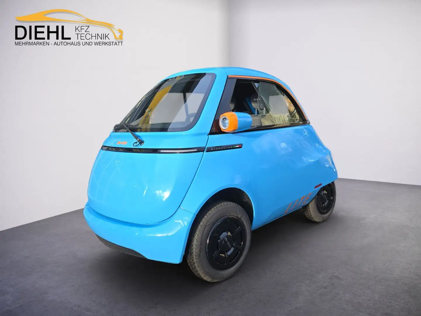 Micro Microlino Lite 45 km/h Medium Range 200km 10,5 KWH Blau - 1