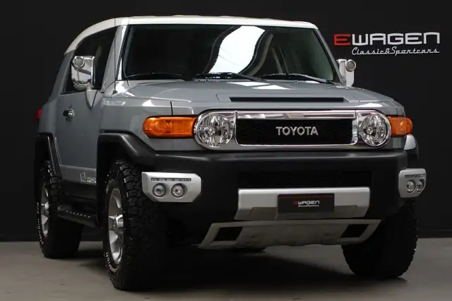 Toyota FJ Cruiser Todoterreno Automático de 5 Puertas