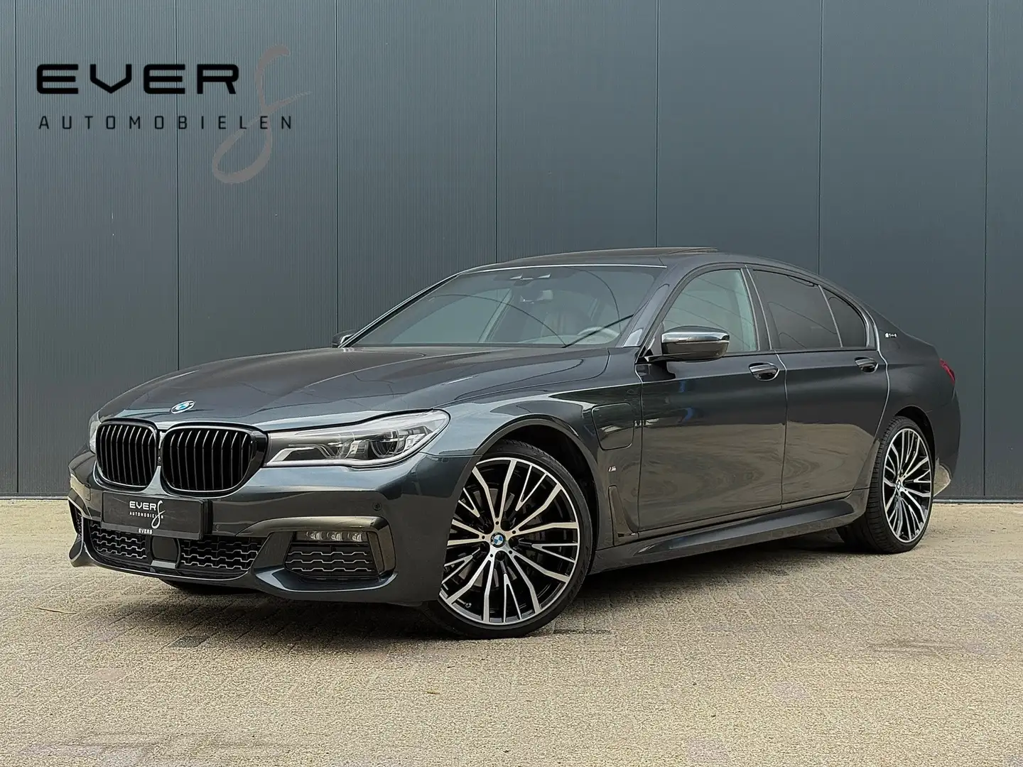 BMW 740 7-serie 740e, 326PK, ACC, M-Sport, Dak, Harman/Kar Gris - 1