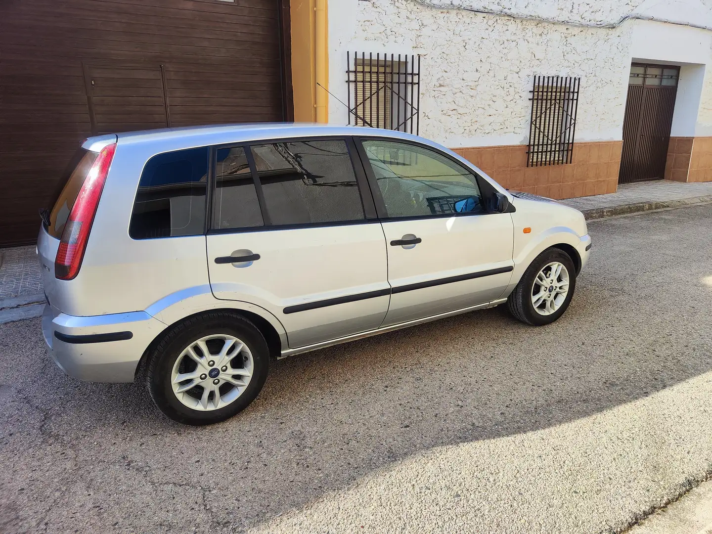 Ford Fusion Fusion 1.4TDCI Trend Trend Plateado - 2