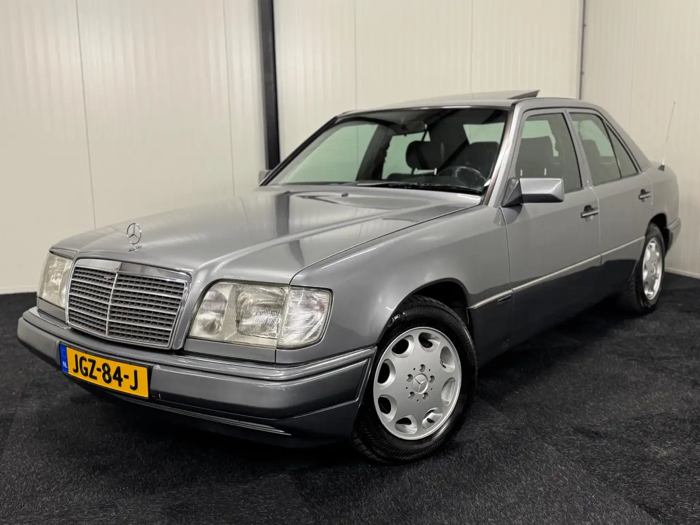 Mercedes-Benz 280 E W124 197PK Sportline AUTOMAAT/AIRCO/DAK/CRUISE/C Gris - 1