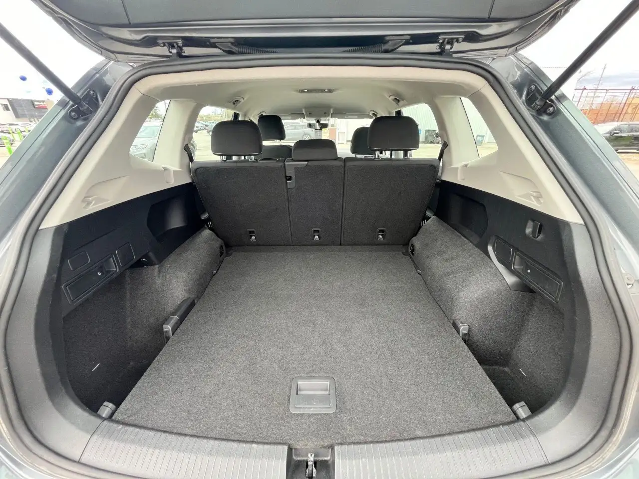 Volkswagen Tiguan снимка Volkswagen Tiguan