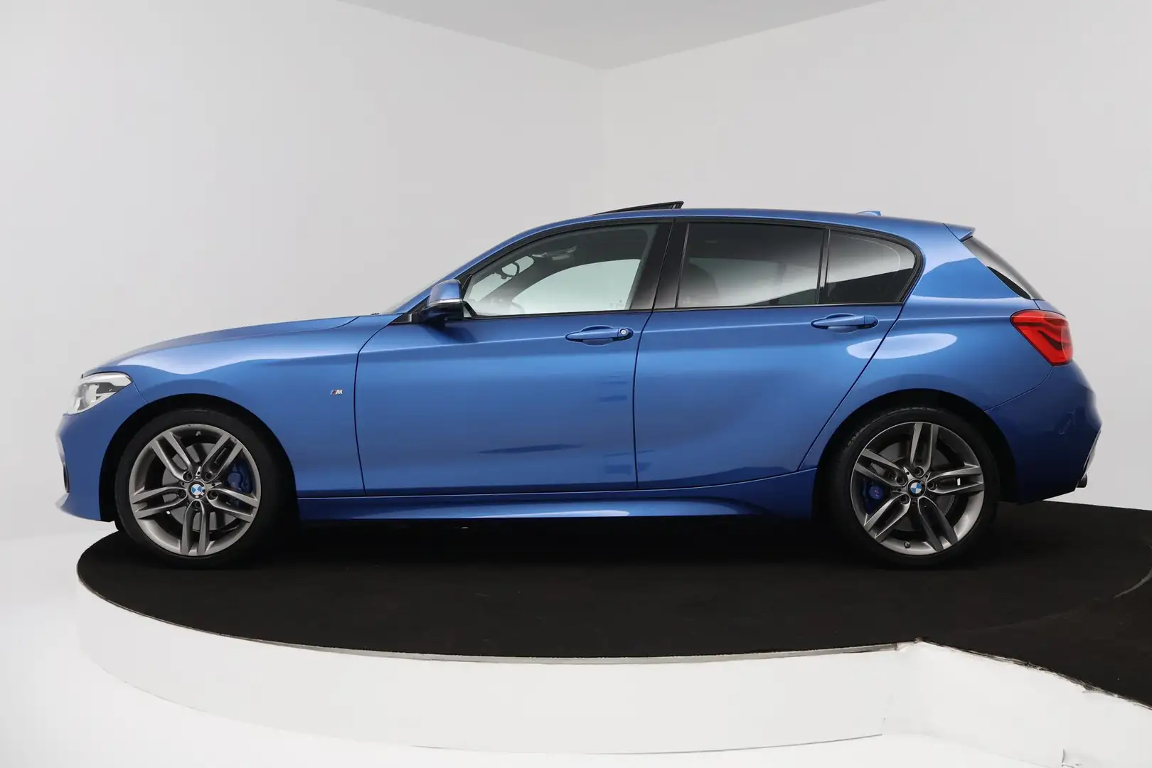 BMW 118 1-serie 118i High Executive M Sport AUTOMAAT (PANO Azul - 2