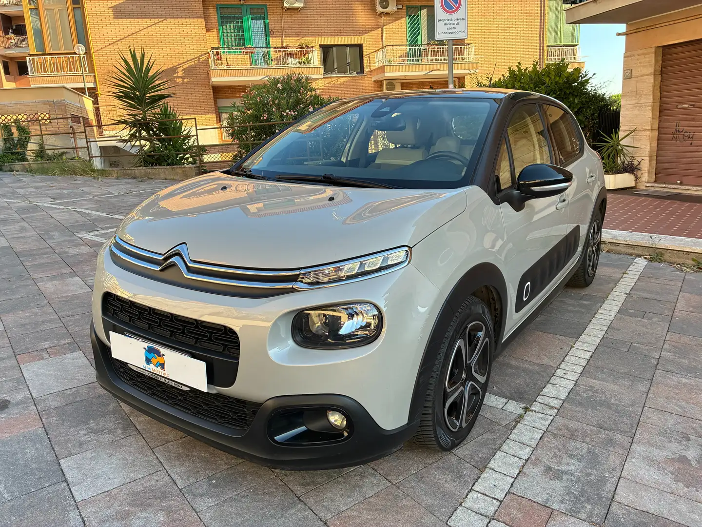 Citroen C3 C3 III 2017 1.6 bluehdi Shine 100 cv Beige - 1