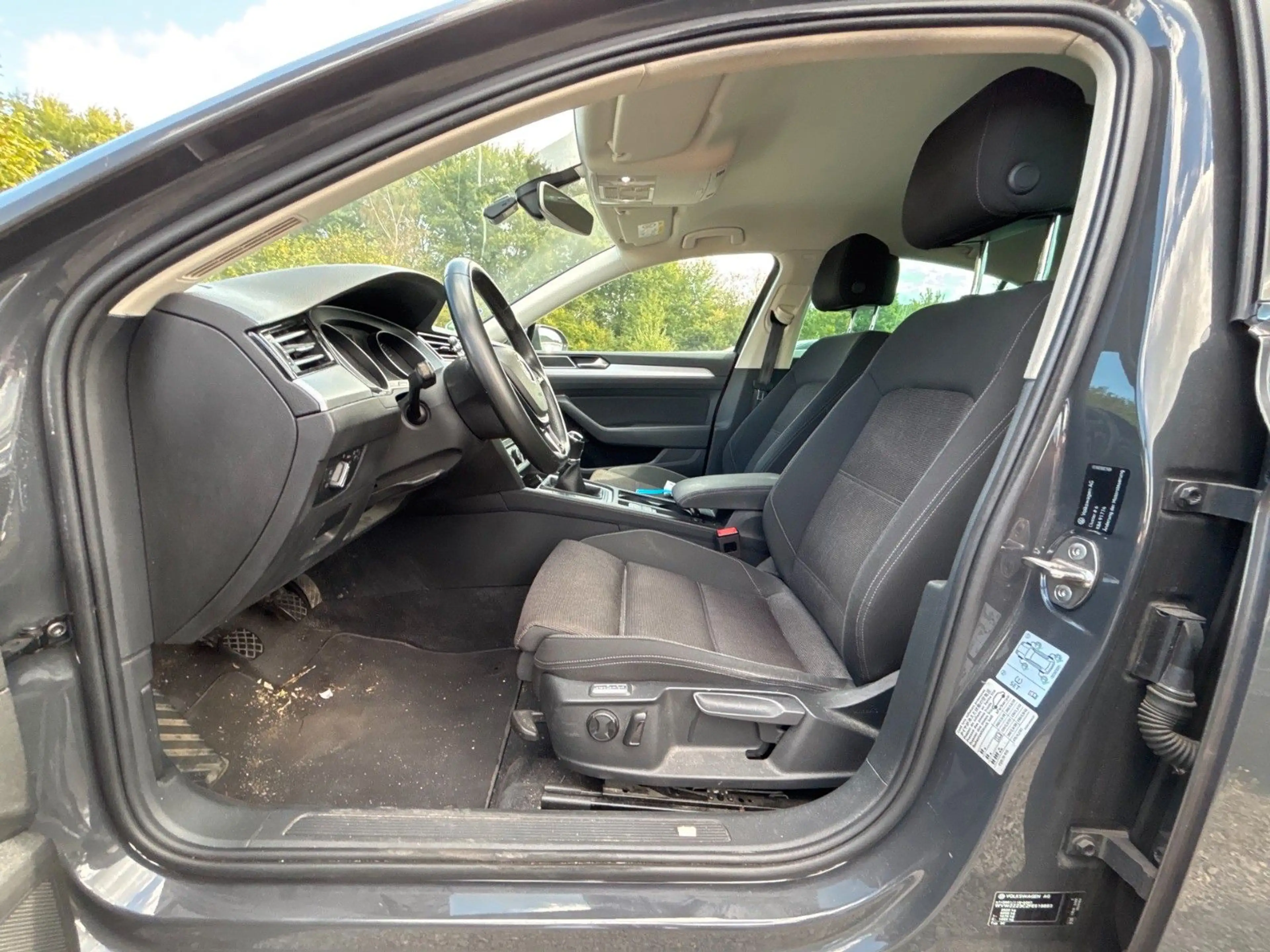 Volkswagen Passat Lim. Comfort.BMT/Start-Stopp/ACC/Navi/Ass — photo 7