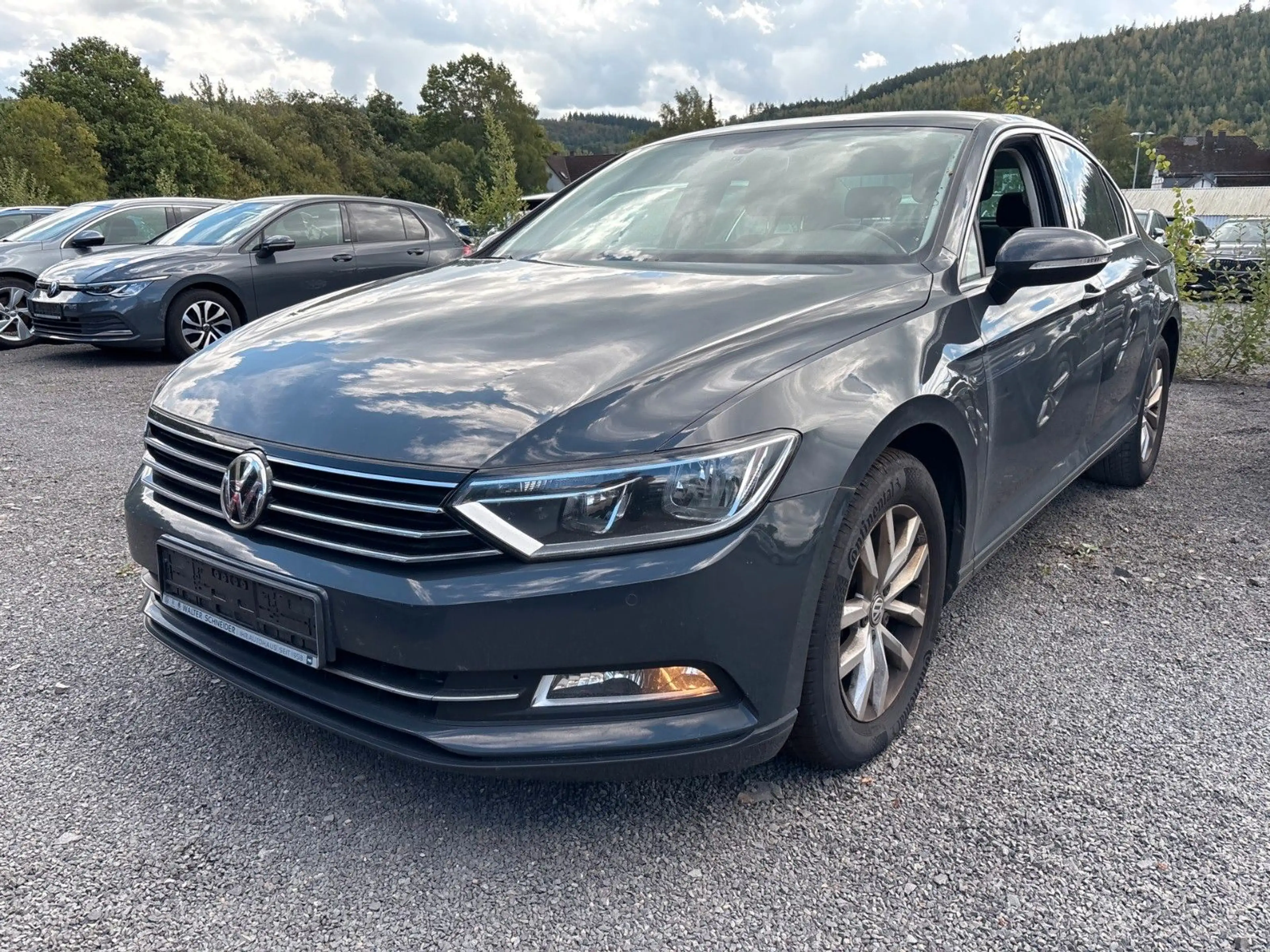 Volkswagen Passat Lim. Comfort.BMT/Start-Stopp/ACC/Navi/Ass