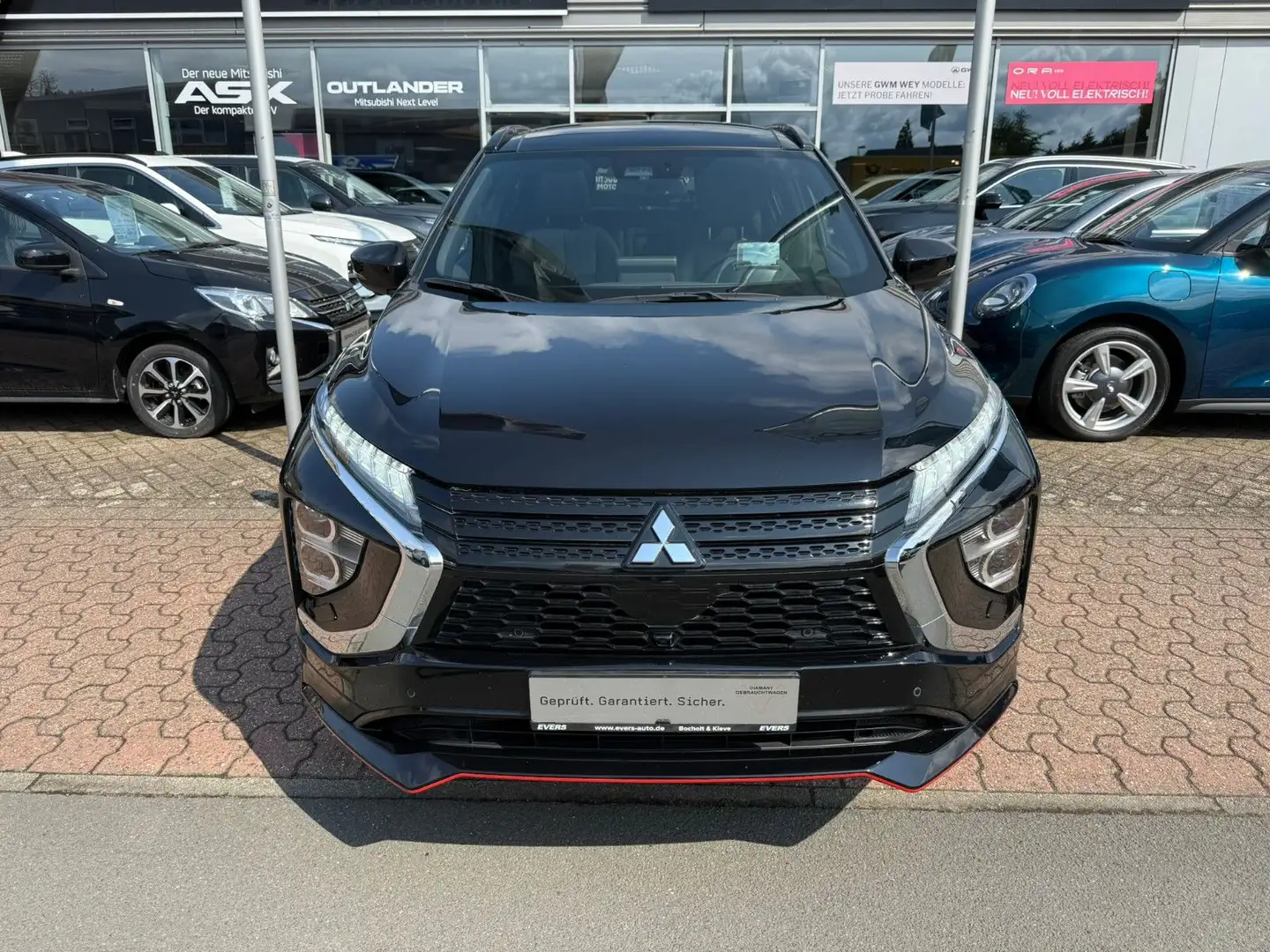 Mitsubishi Eclipse Cross PHEV Top *LED *Pano *Styling *HUD Schwarz - 2