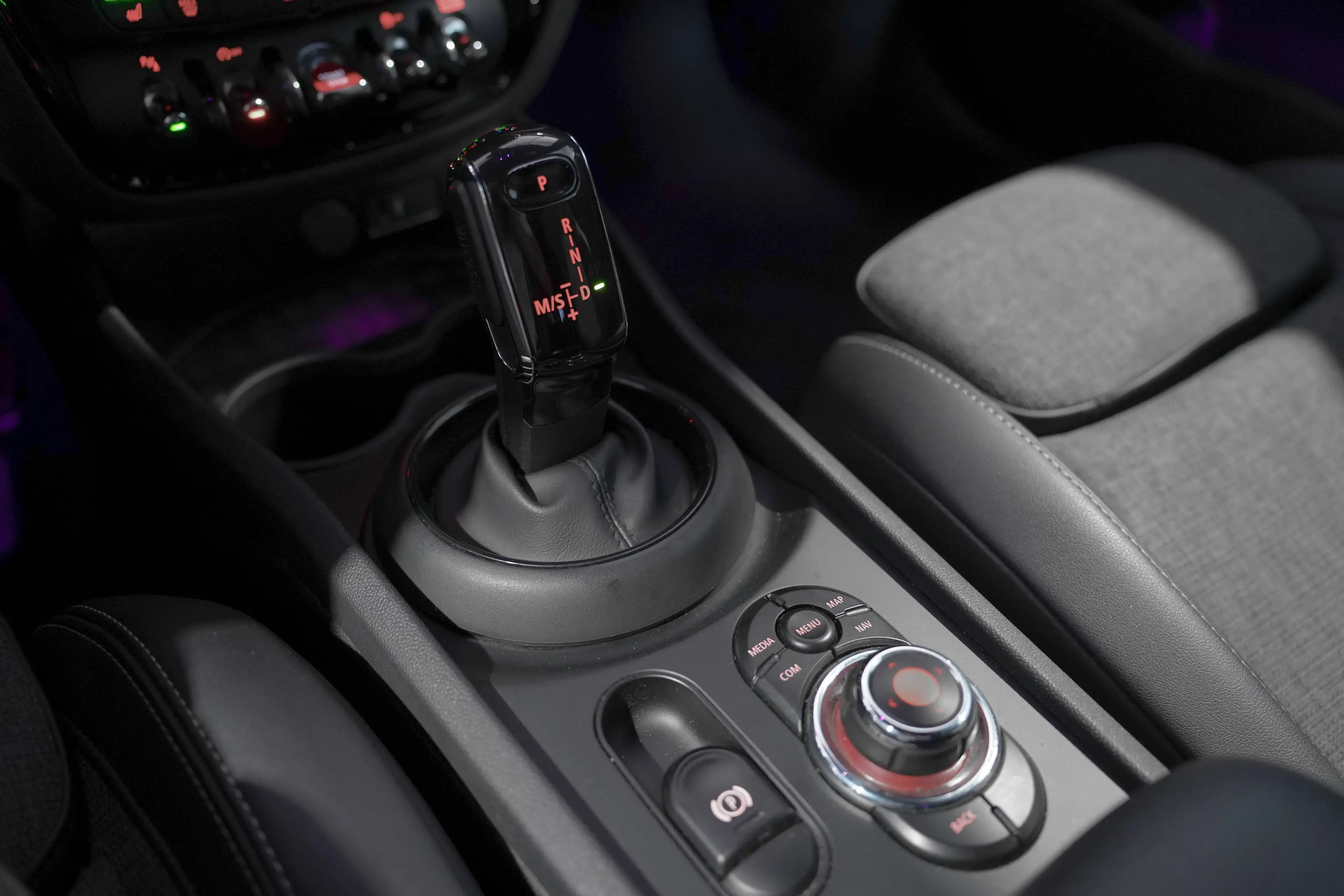 MINI Cooper S Clubman ✖ LED D'AMBIANCE | VIRTUAL COCKPIT | BLACK PACK | TVA ✔ — photo 11