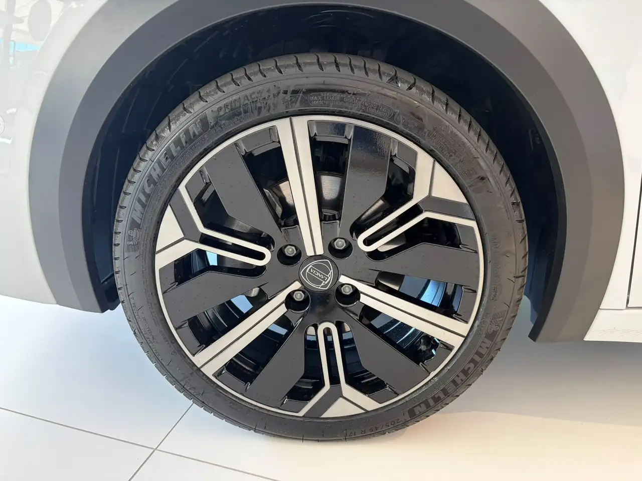 Lancia Ypsilon 2025 — фото 6