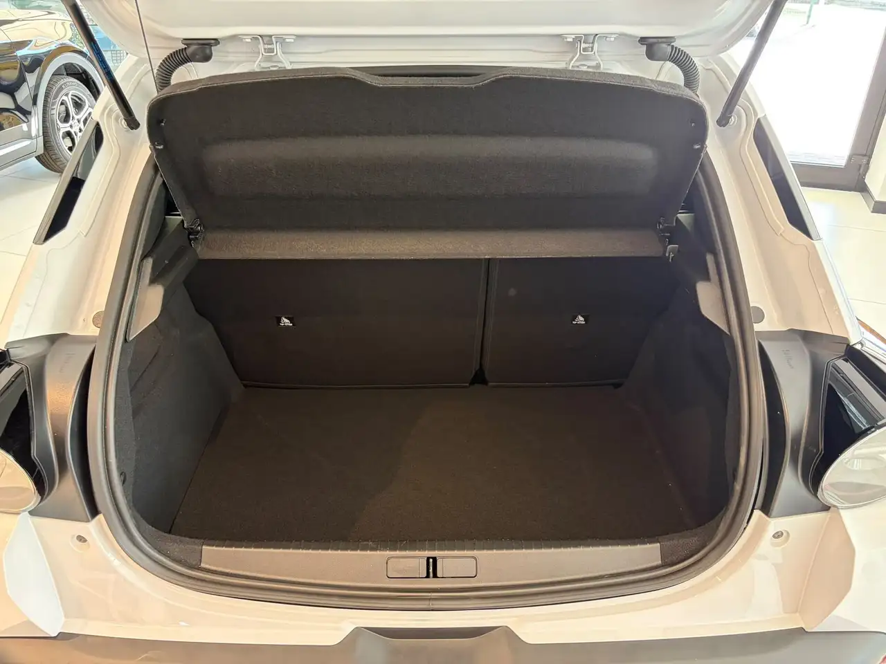 Lancia Ypsilon 2025